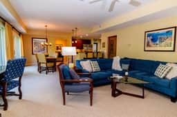 5201 luxury condo-balcony w/ close up water views-sleeps 6-pool/hot tub - Image 2