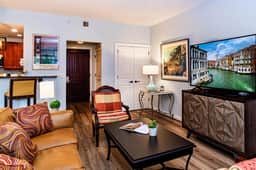 1BR - fountain view-balcony-65 in TV-wood floors-heated pool-hot tub! - Image 3
