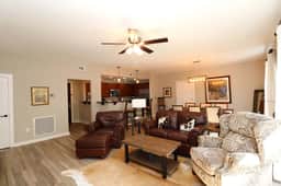 6209-2  Spa showers-King beds-balcony-wood plank floors-pool & hot tub! - Image 2