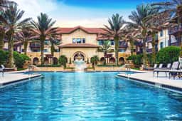 King beds -2 balconies-sleeper sofa-W/D-community pool & hot tub! - Image 2
