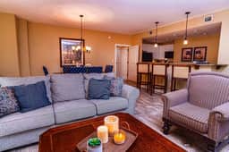 6107-2 ground floor -fenced lanai courtyard -community pool/hot tub - Image 3