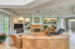 Penthouse Suite w/ golf & water views-pool & hot tub - Image 2