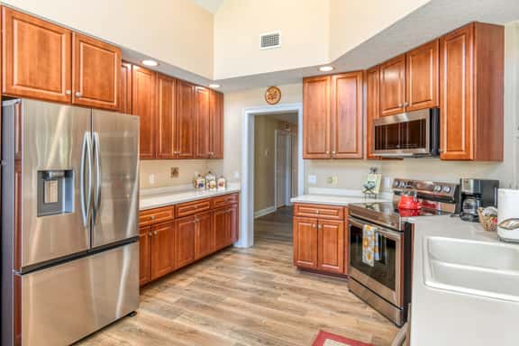 4-BDR sleeps 8 -preserve views-easy walk to pool-hot tub -near beaches! - Image 1