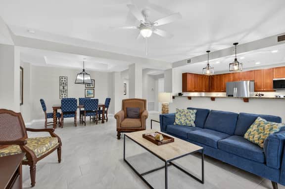 5212 large balcony- large fully equipped kitchen- comm pool & hot tub! - Image 3