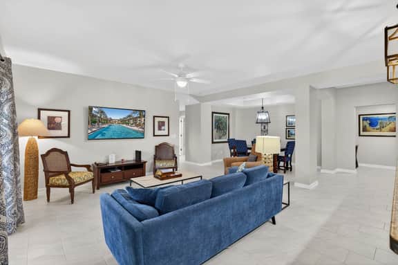 5212 large balcony- large fully equipped kitchen- comm pool & hot tub! - Image 2