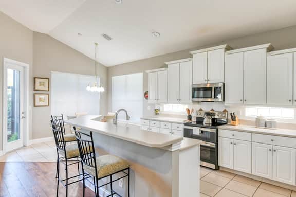 Family Retreat in WGV w/ Fenced Yard - near Beaches - Image 3