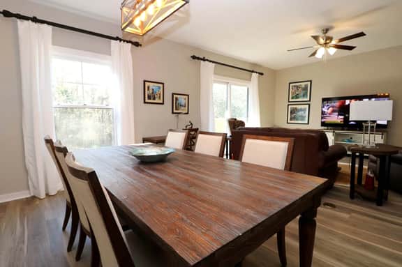 6209-2  Spa showers-King beds-balcony-wood plank floors-pool & hot tub! - Image 5