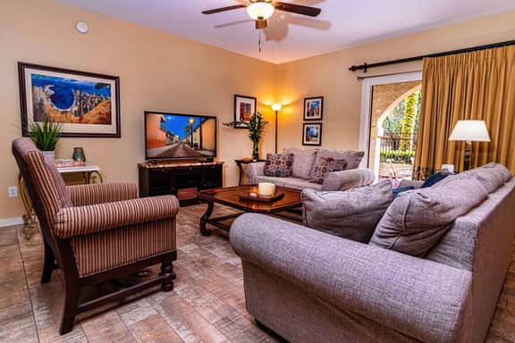 6107-1 BBQ- ground floor- large fenced lanai - community pool & hot tub! - Image 3