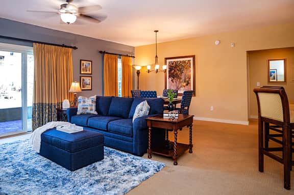 5112  pool front w/ patio- hot tub- sleeper sofa- near historic district - Image 2
