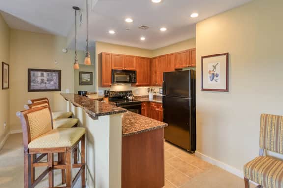 6304-2 King beds -2 balconies-sleeper sofa-W/D-community pool & hot tub! - Image 5