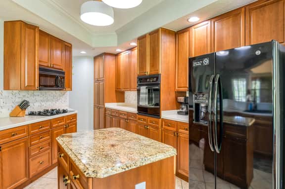 Penthouse Suite w/ golf & water views-pool & hot tub - Image 4