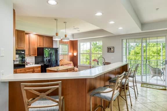 Penthouse Suite w/ golf & water views-pool & hot tub - Image 5