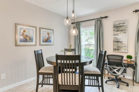 5113 luxury condo-courtyard-BBQ- heated pool & hot tub-beach - Image 5