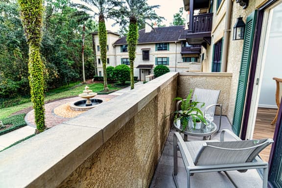 1BR - fountain view-balcony-65 in TV-wood floors-heated pool-hot tub! - Image 1