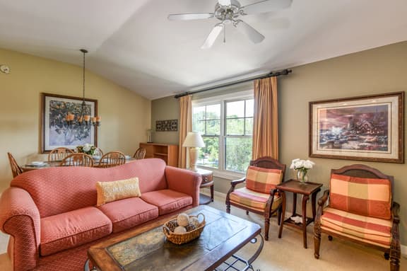 6304-2 King beds -2 balconies-sleeper sofa-W/D-community pool & hot tub! - Image 1